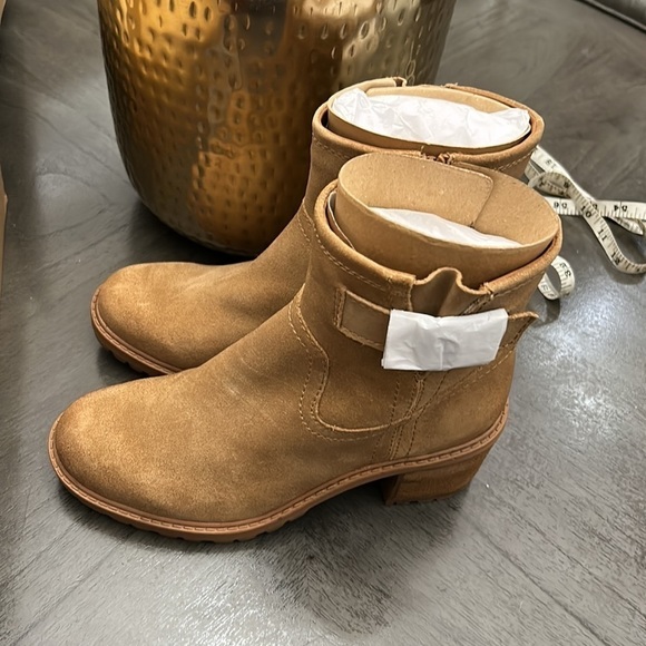 ZODIAC Women's Gannet Lug Sole Boots - Picture 7 of 12